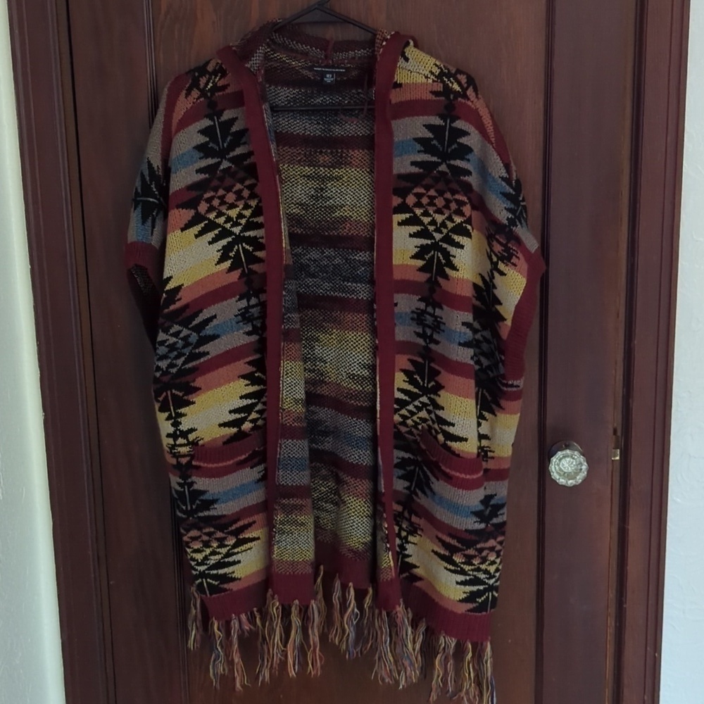 American Eagle Outfitters Open Hooded Aztec Fringe Festival Wrap Size XS/S